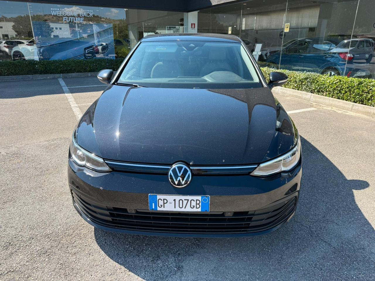 VOLKSWAGEN GOLF VIII 1,5 TGI 130 CV LIFE MY21 MAN 5P