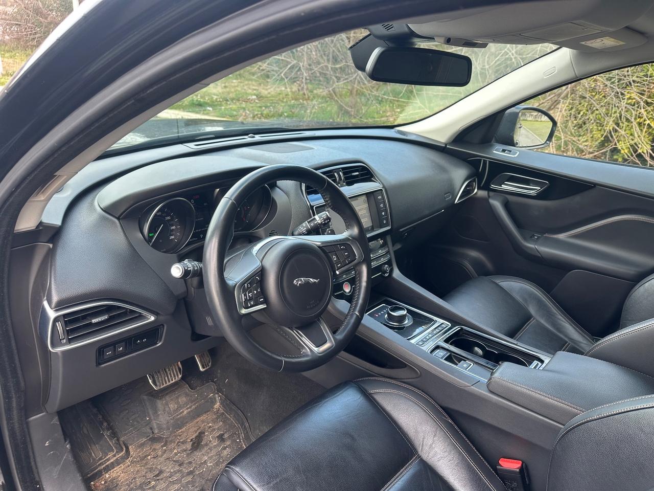 Jaguar F-Pace 2.0 D 240 CV AWD aut. Portfolio