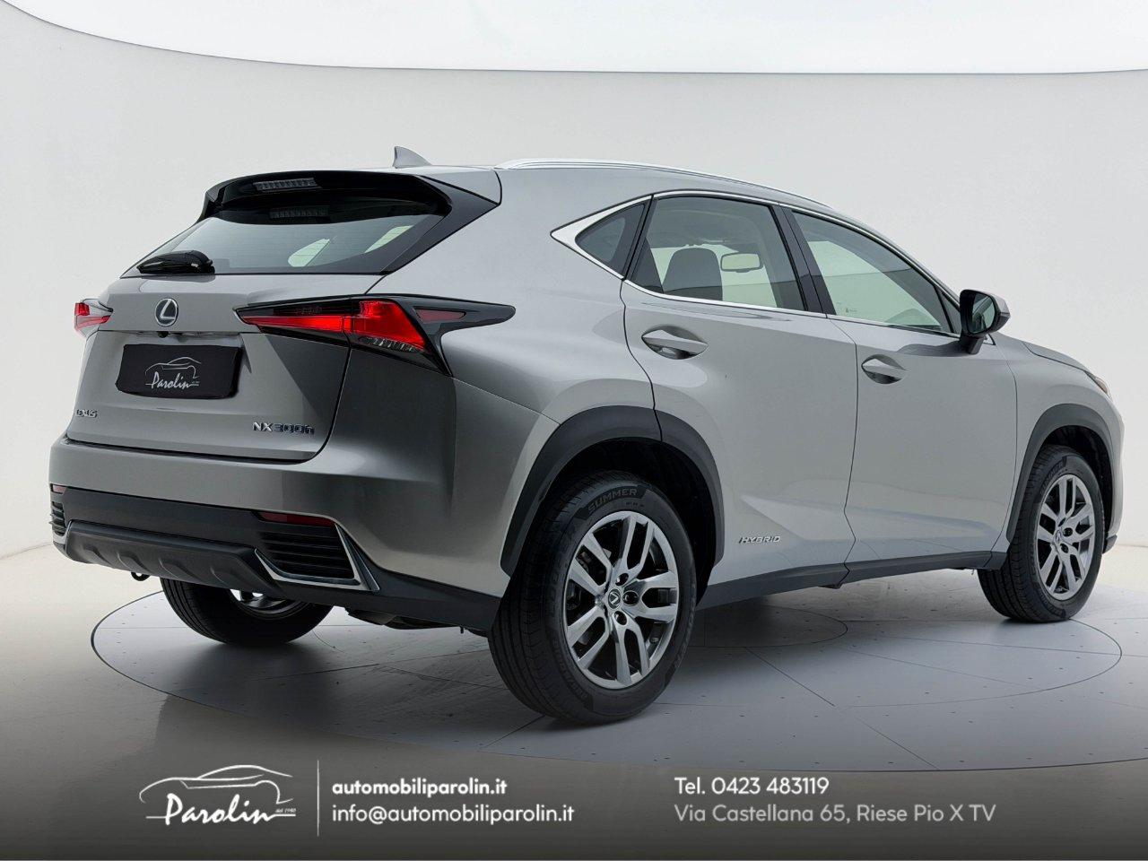 Lexus NX 300h 2.5 Business 2wd cvt