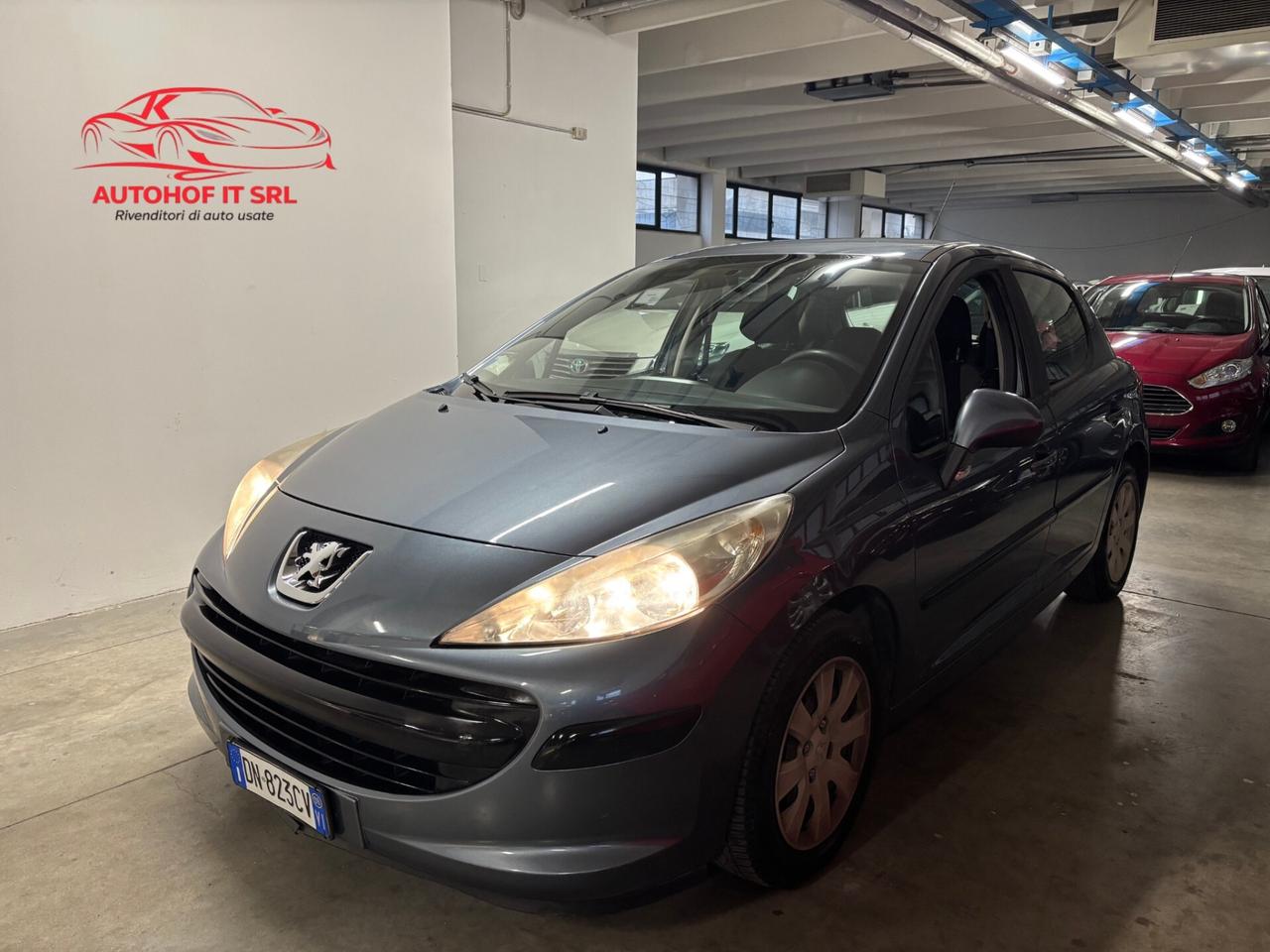 Peugeot 207 1.4 HDi 70CV OK NEOPATENTATI