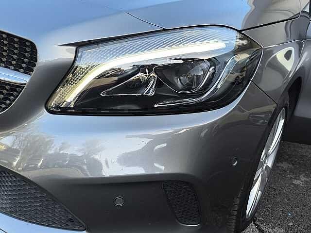Mercedes-Benz A 180 A 180 d Automatic Sport