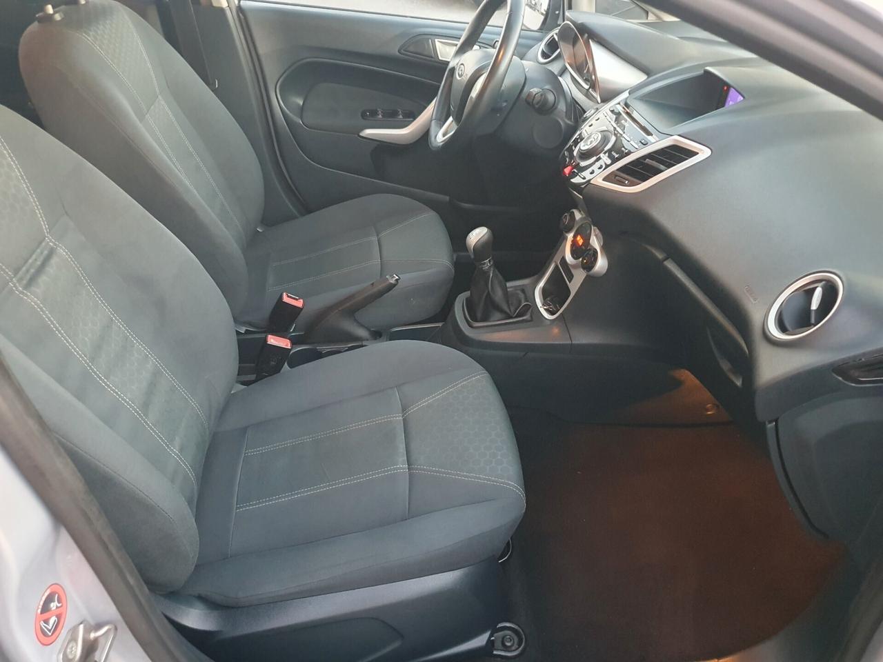 Ford Fiesta 1.4 TDCi 70CV 5p. Titanium. Neop 2012