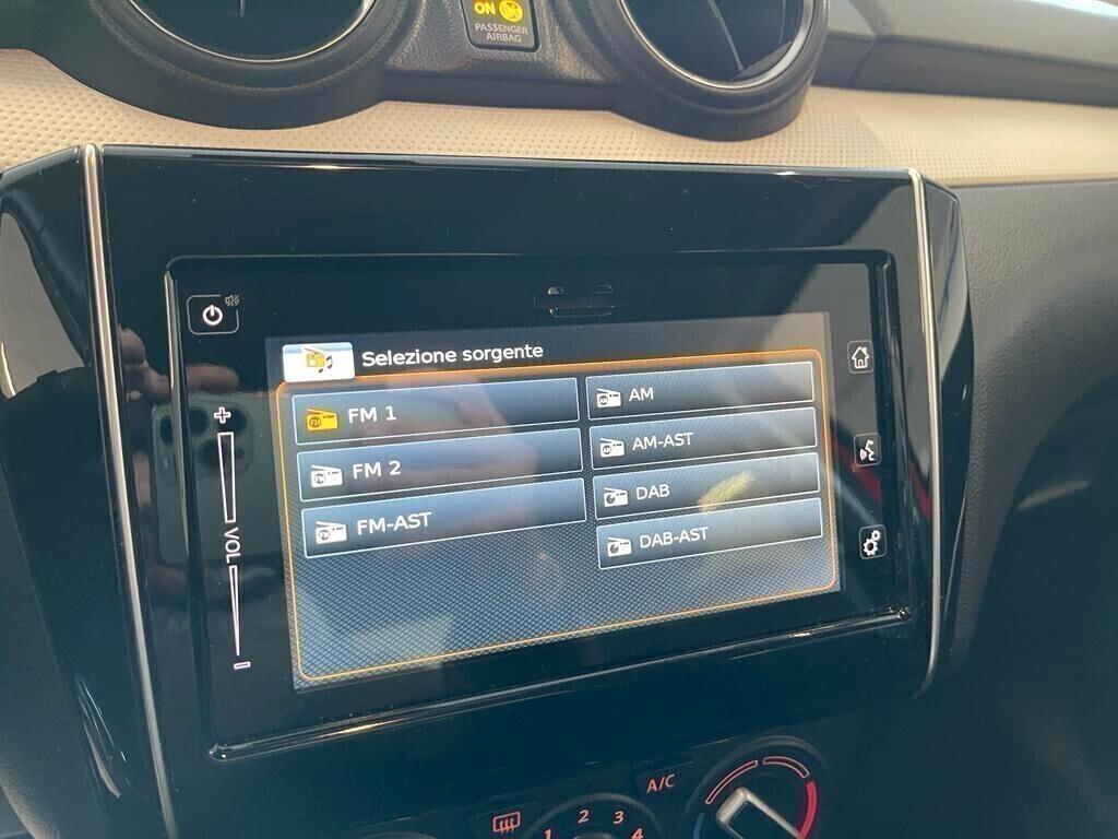 Suzuki Swift COOL 1.2 Hybrid 5p. UNICO PR.