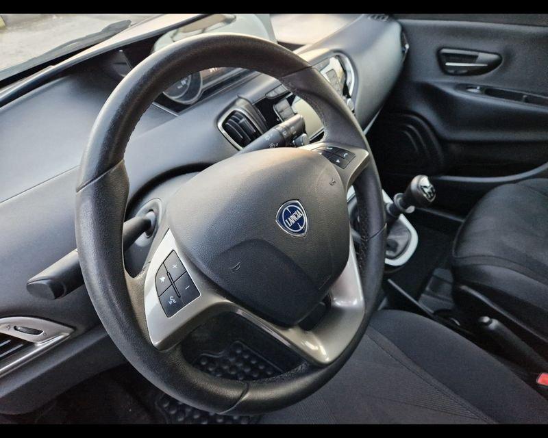 Lancia Ypsilon 1.2 69 CV 5 porte GPL Ecochic Gold