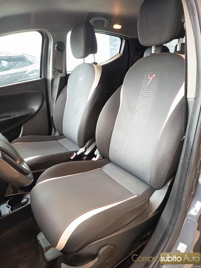 LANCIA Ypsilon 1.2 69 CV 5 porte Gold