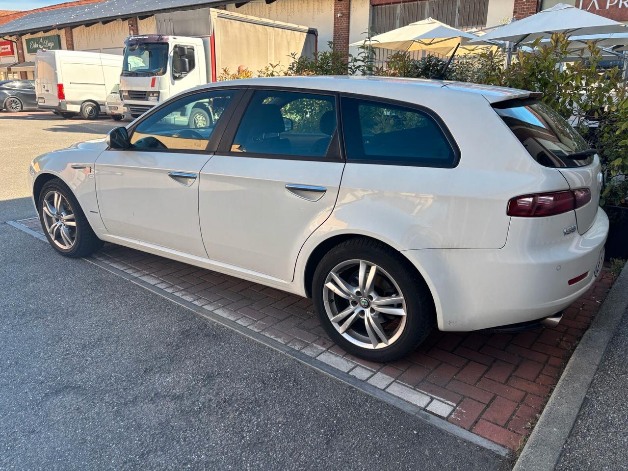 Alfa Romeo 159 2.0 JTDm 136 CV Sportwagon Distinctive