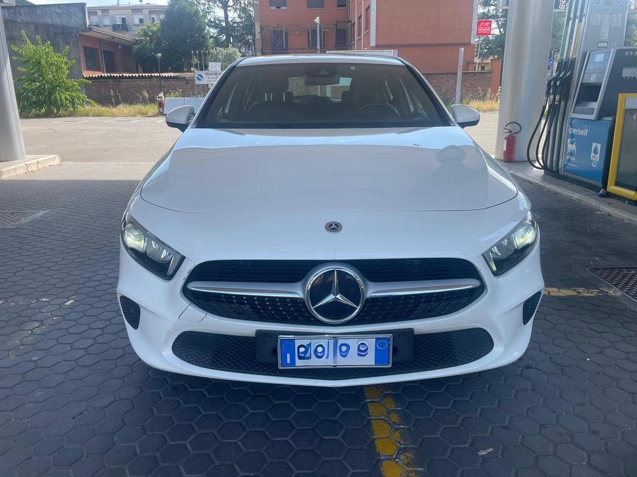 Mercedes-benz A 160 d Premium