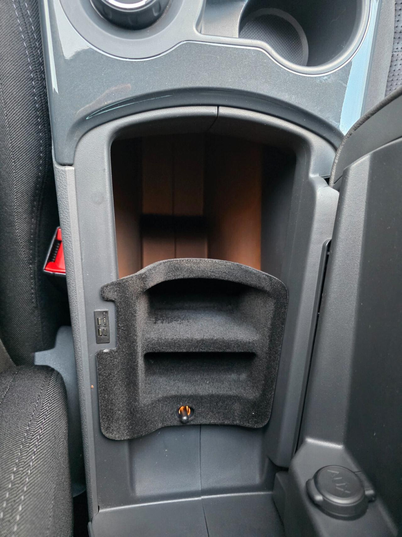 Peugeot 3008 1.6D uniproprietario km... certificato