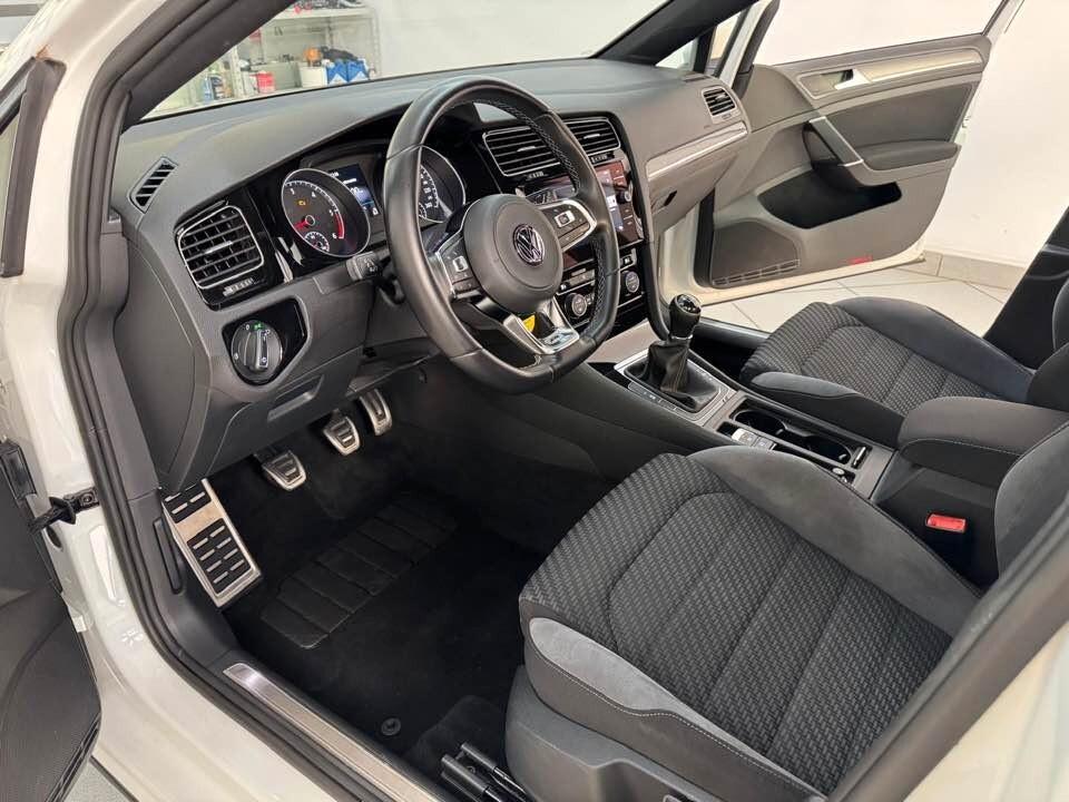 Volkswagen Golf 7.5 1.6 TDI 115 CV 5p. R-line 2018