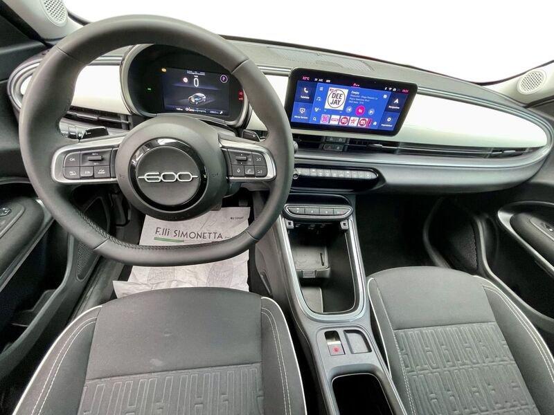 FIAT 600 1.2 hybrid 145cv auto - AZIENDALE