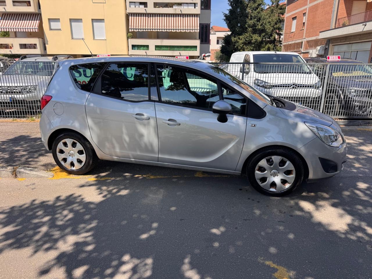 Opel Meriva 1.4 100CV neopaten garanzia 12 mesi