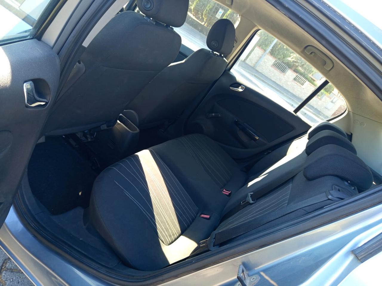 Opel Corsa 1.2 5 porte Cosmo