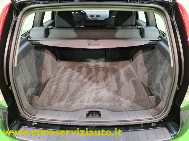 VOLVO V50 D2 POLAR