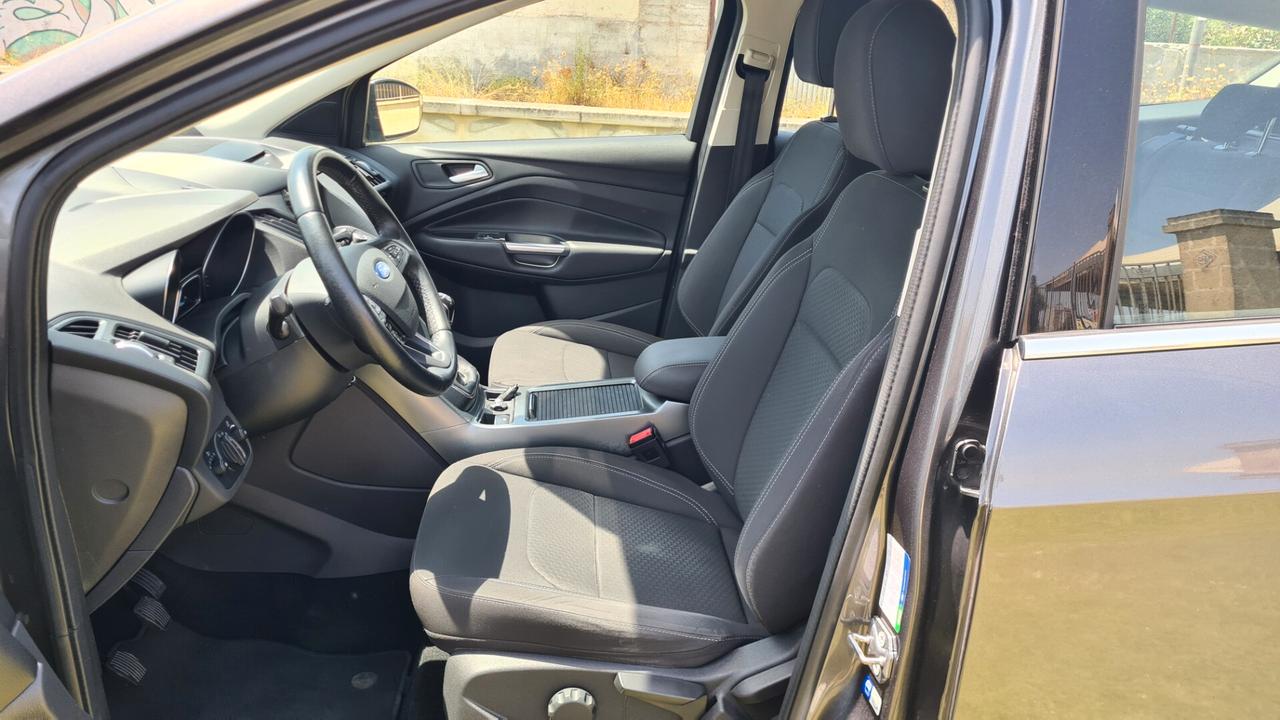 Ford Kuga 1.5 TDCi 120 cv 8v. Business 2017