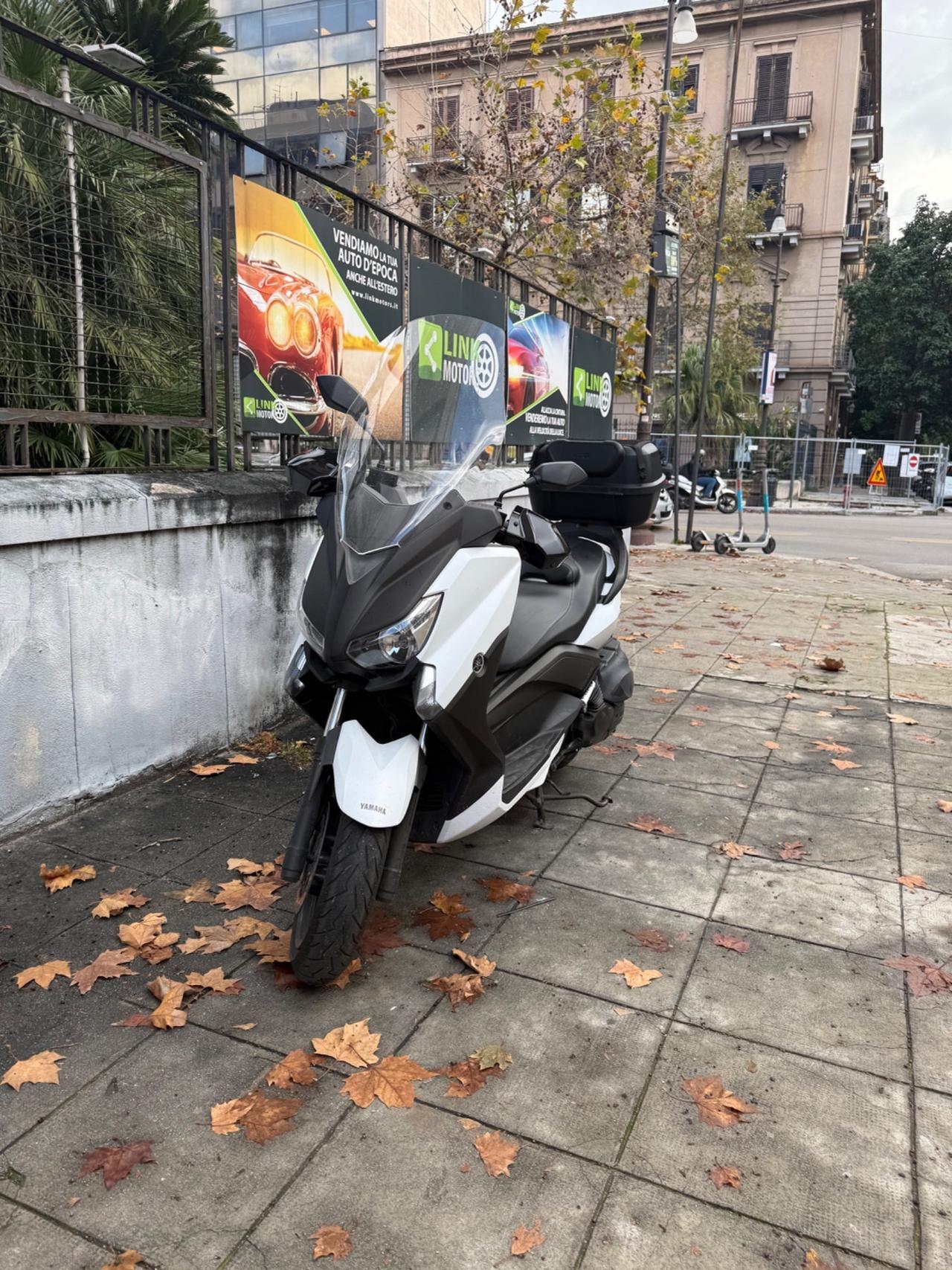 Yamaha X-Max 400 full
