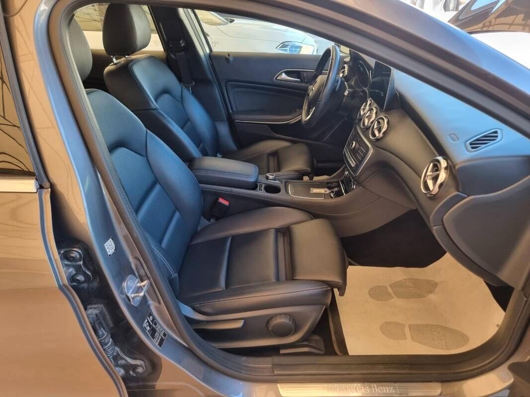 Mercedes-benz GLA 220 d Automatic 4Matic Business