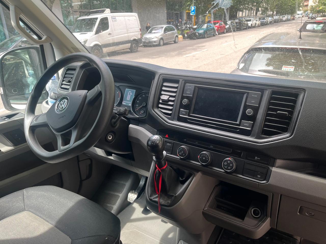 VOLKSWAGEN CRAFTER