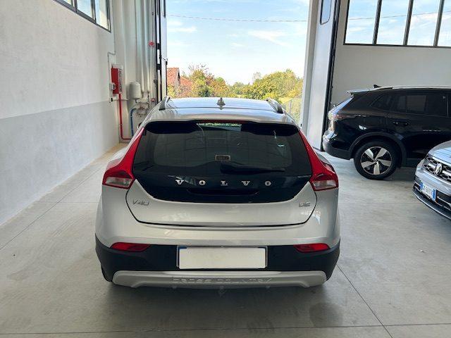 VOLVO V40 Cross Country D2 1.6 Momentum