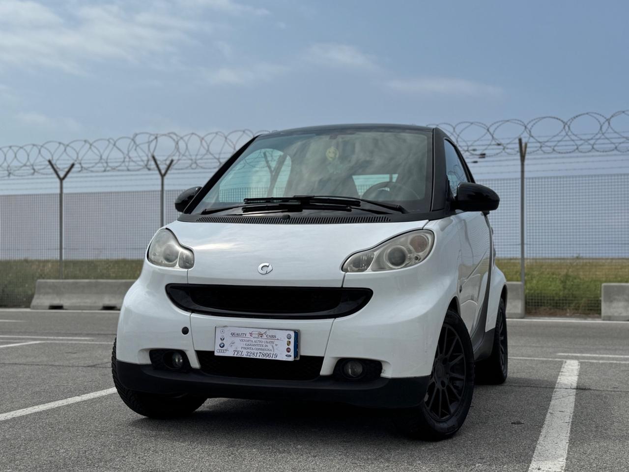 SMART FORTWO 1.0 BENZINA NEO PATENTATI 2008 12 MESI DI GARANZIA