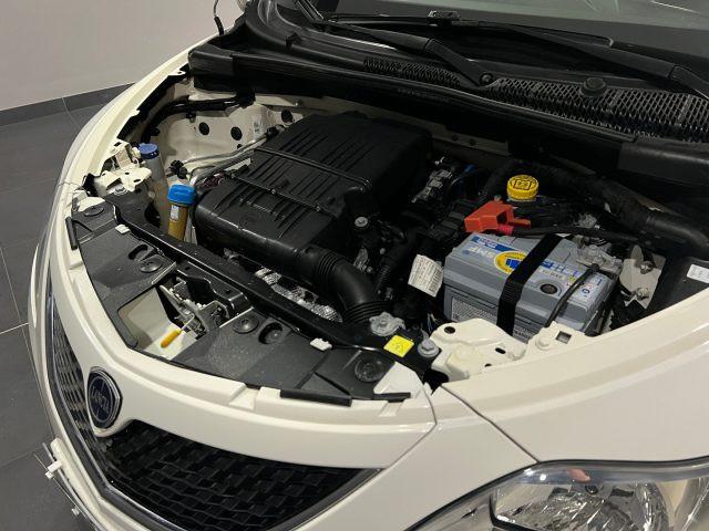 LANCIA Ypsilon 1.2 69 CV 5 porte Silver