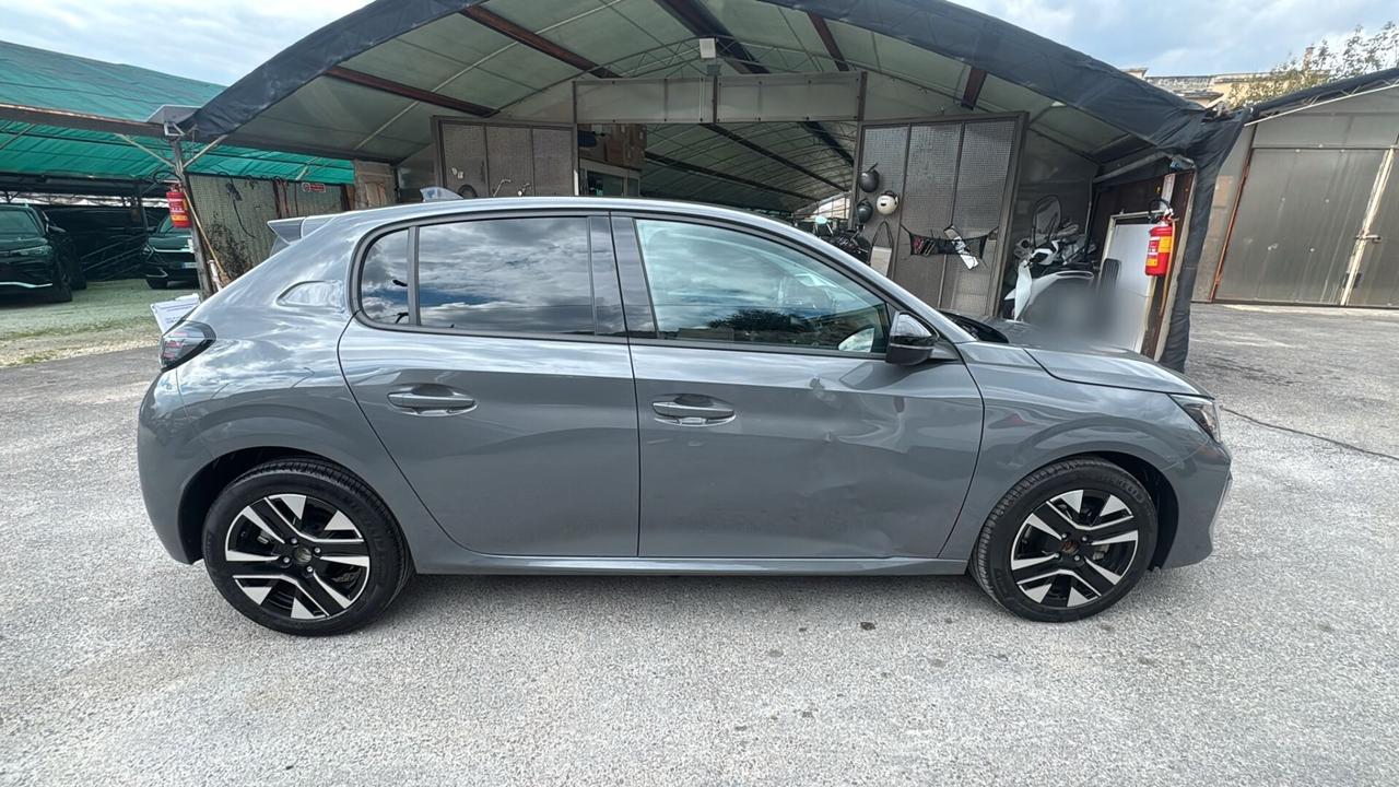 Peugeot 208 PureTech 100 5 porte Allure 2025 USATO