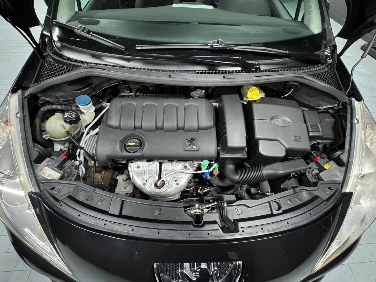 Peugeot 207 1.4 VTi 5p. X Line Neopatentati