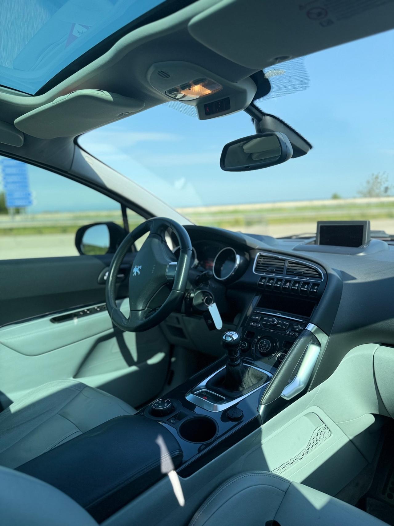 Peugeot 3008 2.0 HDi 150CV Tecno