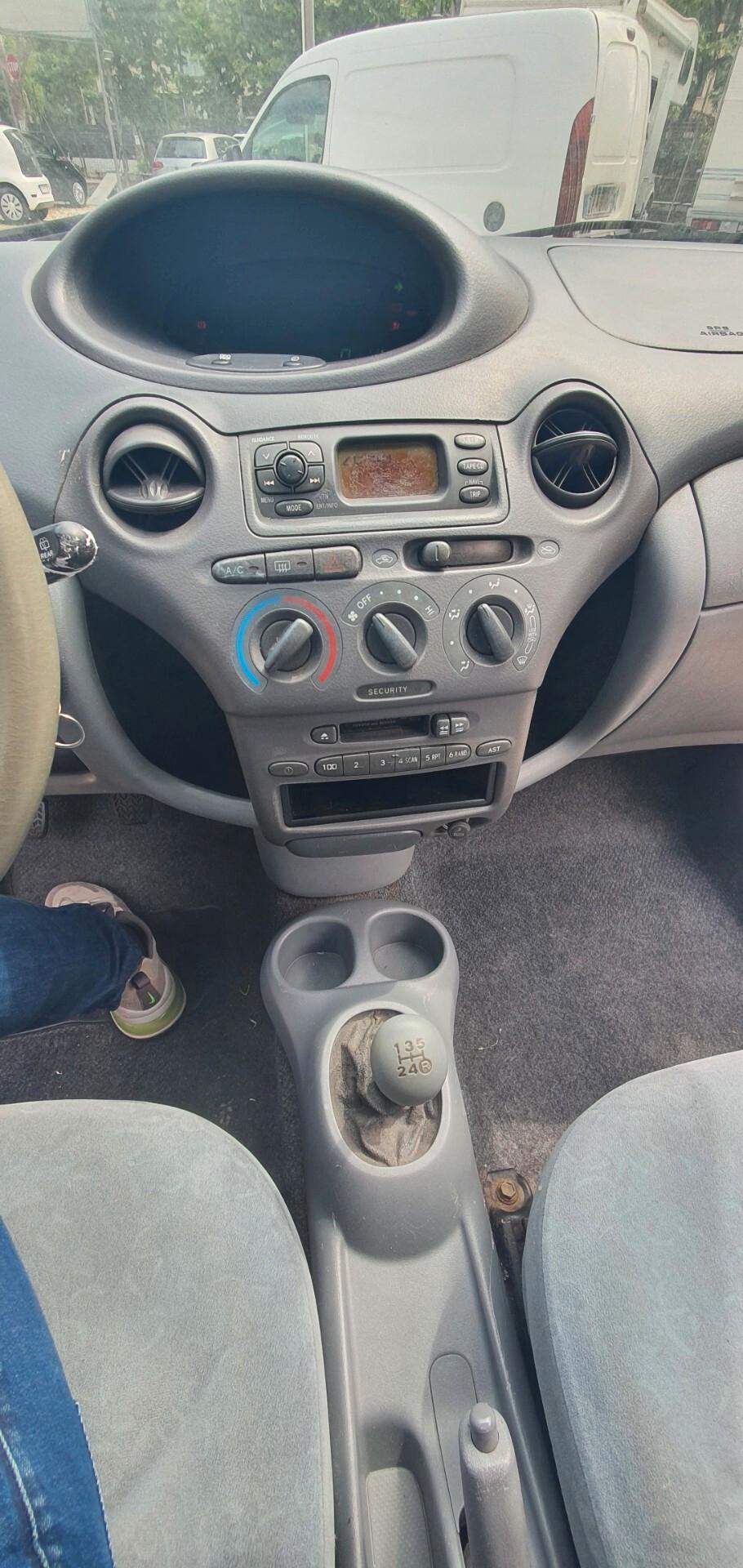 Toyota Yaris Citycar