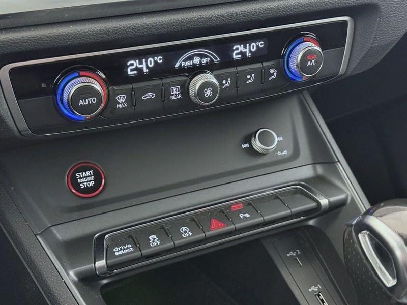 Audi Q3 RS Q3 quattro S tronic