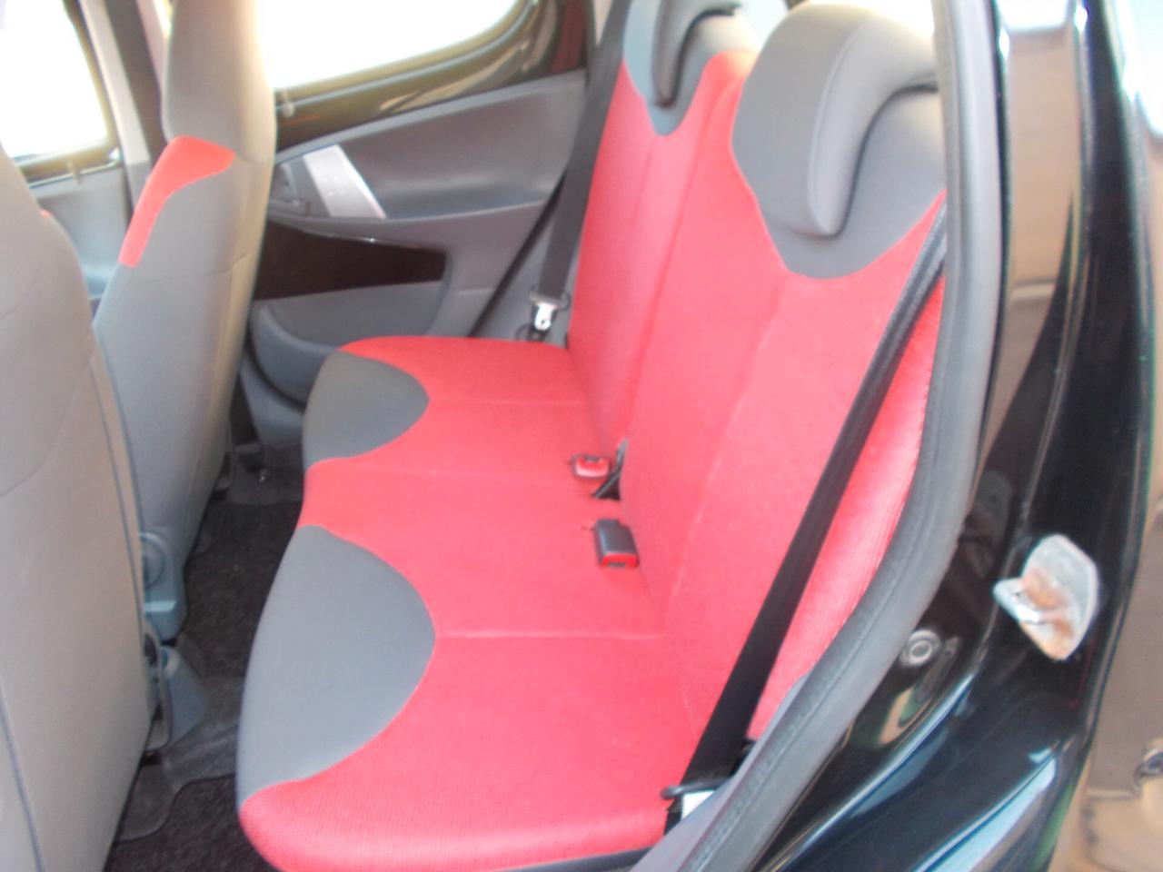 Peugeot 107 1.0 68CV 5p. Plaisir
