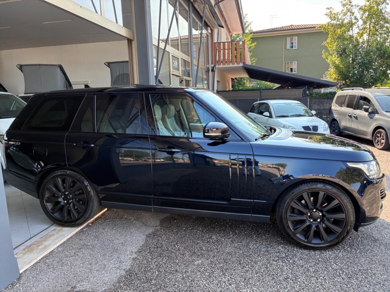 Land Rover Range 3.0 TDV6 Autobiography
