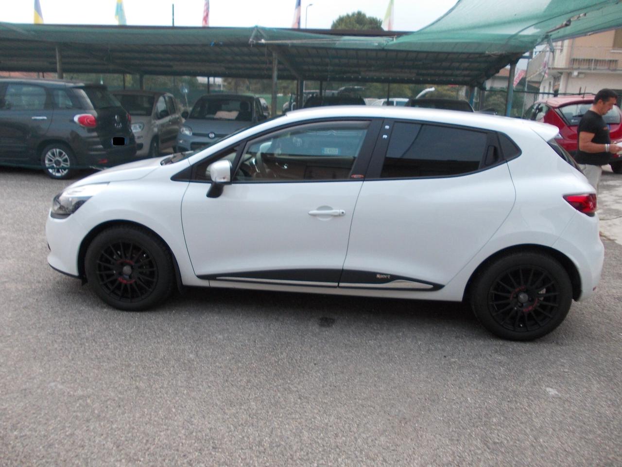 Renault Clio 1.2 SPORT16V-73CV 5 p.KM95602-SI NEOPATENTATI
