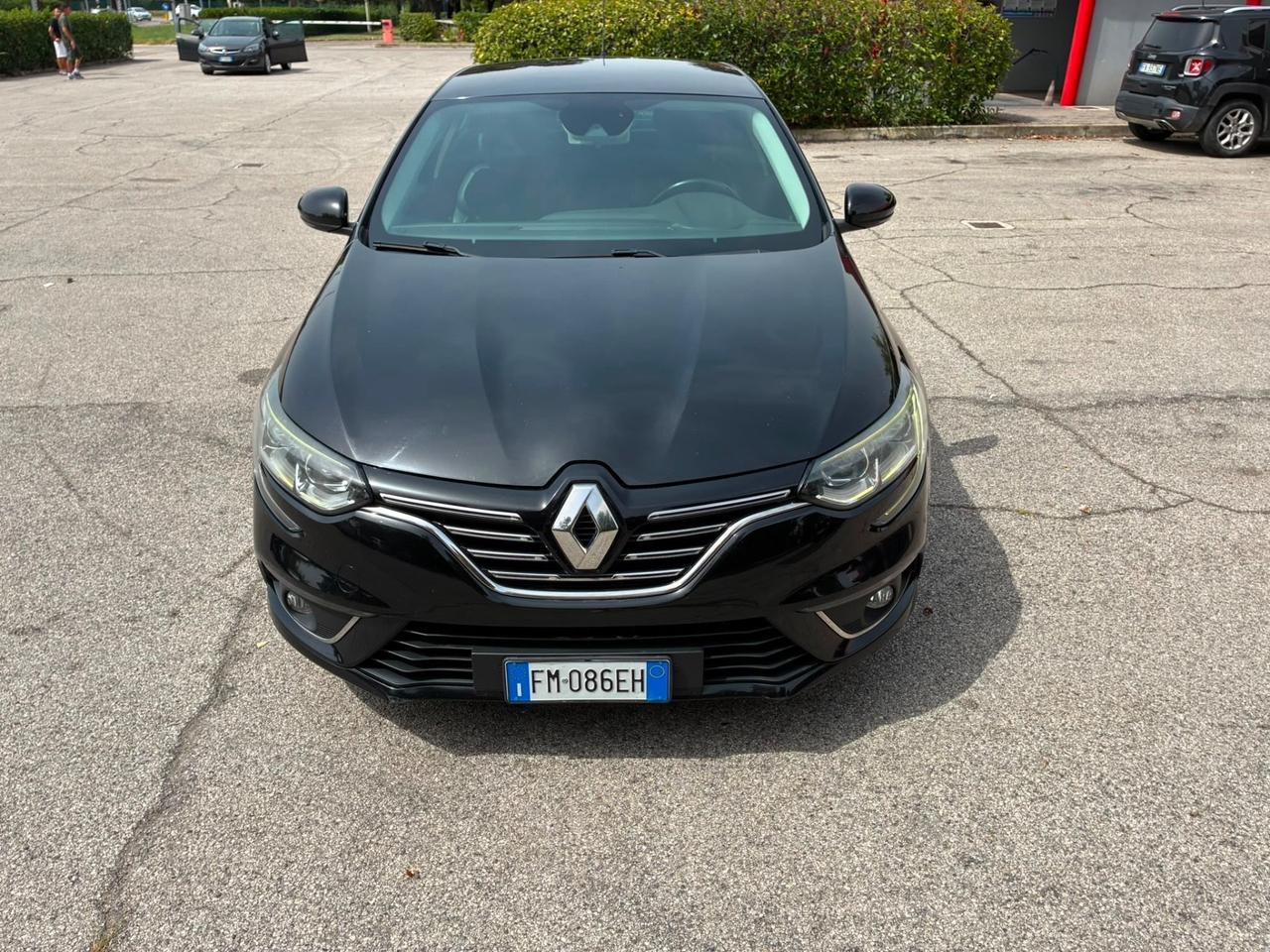 Renault Megane Mégane dCi 130 CV Energy Duel2