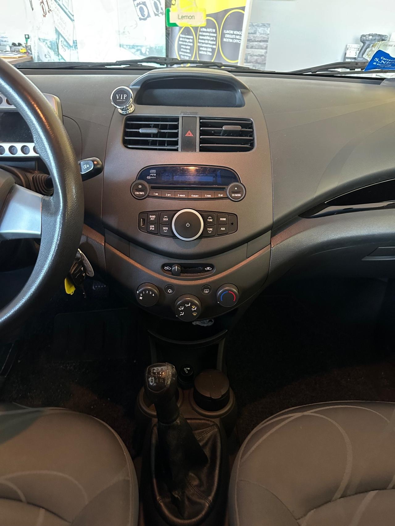 Chevrolet Spark 1.0benz. 150.000km