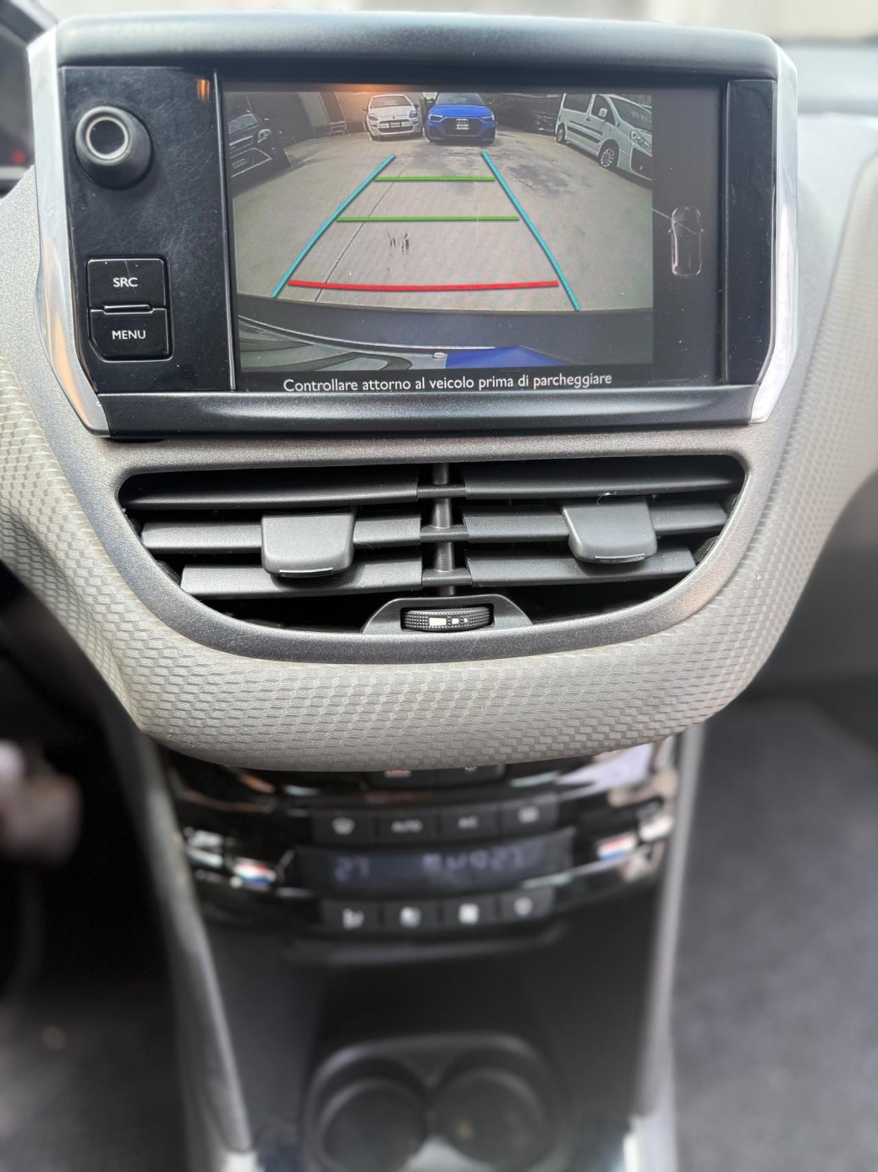 Peugeot 208 PureTech 82 5 porte Allure
