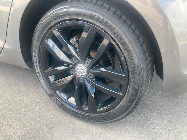 Volkswagen Golf 1.6 TDI DSG 5p. Highline BlueMotion Technology