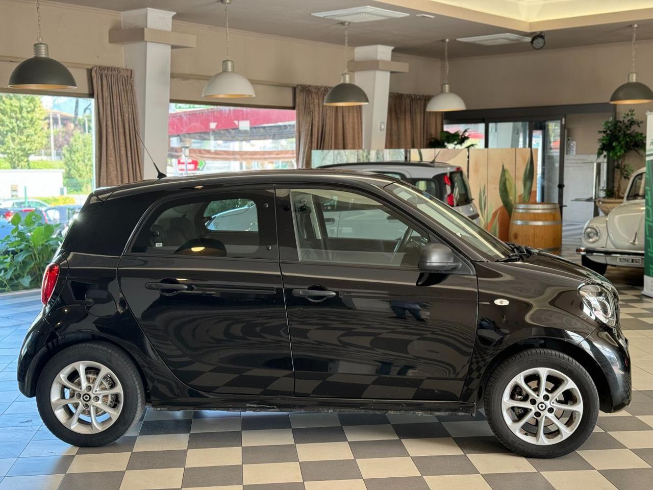 SMART ForFour 70 1.0 Passion Manuale Uni PRo