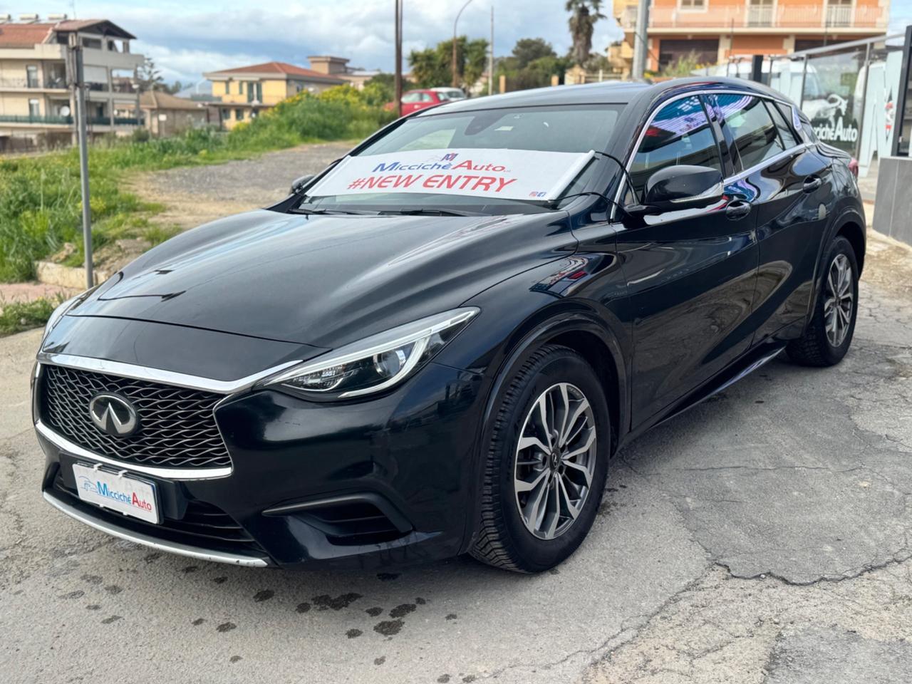 INFINITI Q30 1.5 D 110 CV PREMIUM TETTO