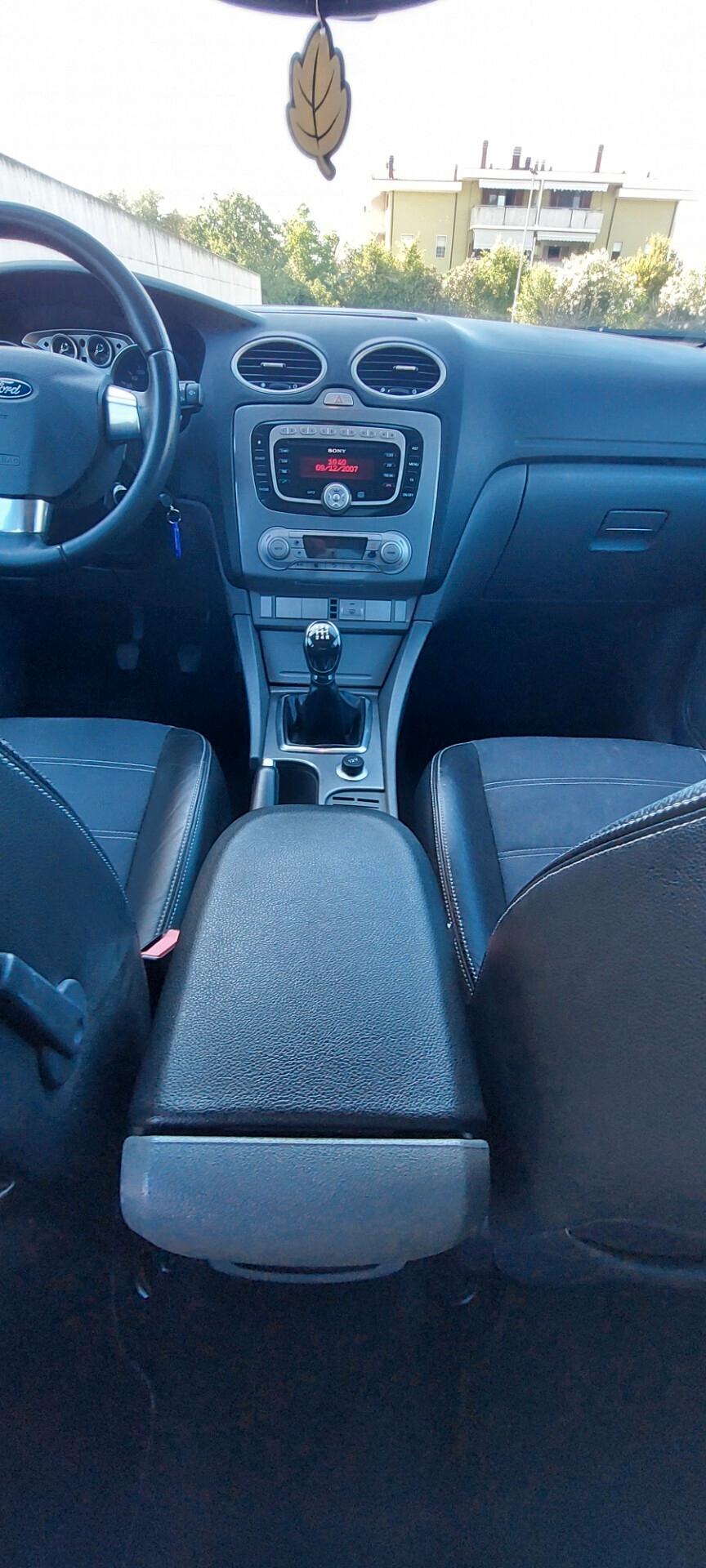 FOCUS 1,6 DIESEL 110 CV TITANIUM TELEFONO LEGA POCHI KM PELLE IMPECCABILE FULL FULL
