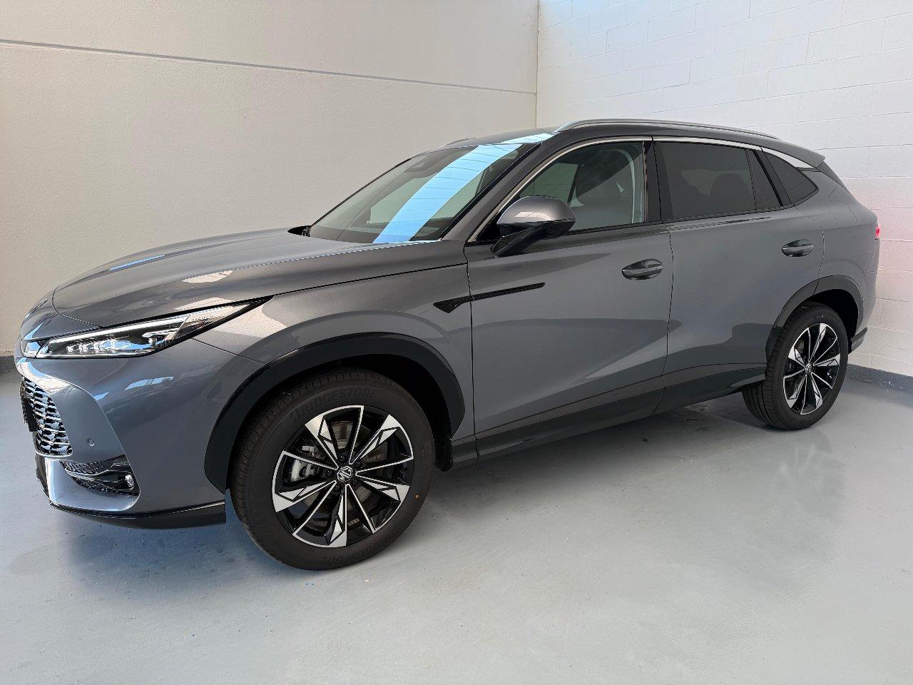 Mg HS 1.5 hybrid+ Luxury auto