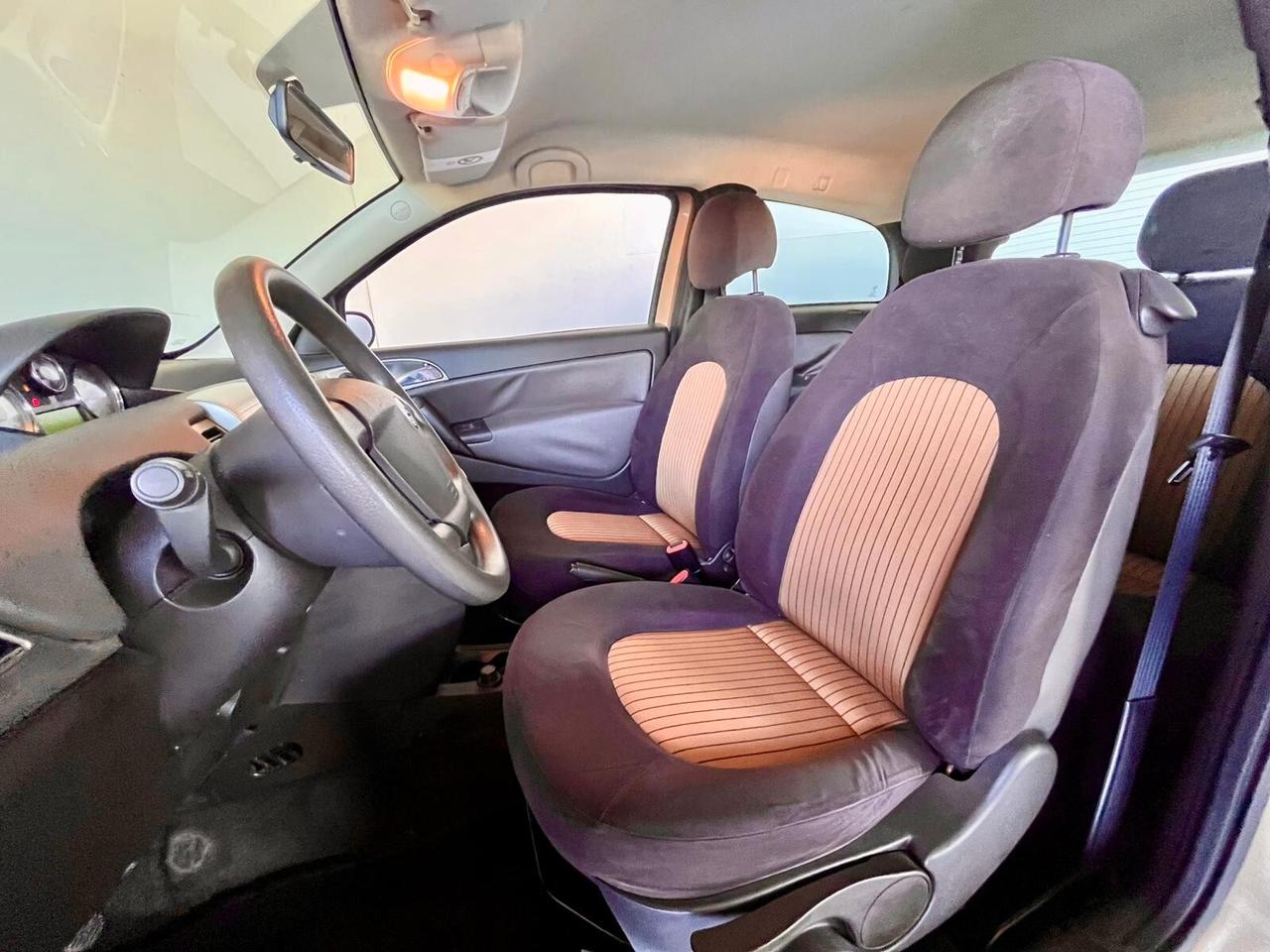 Lancia Ypsilon 1.2 Argento