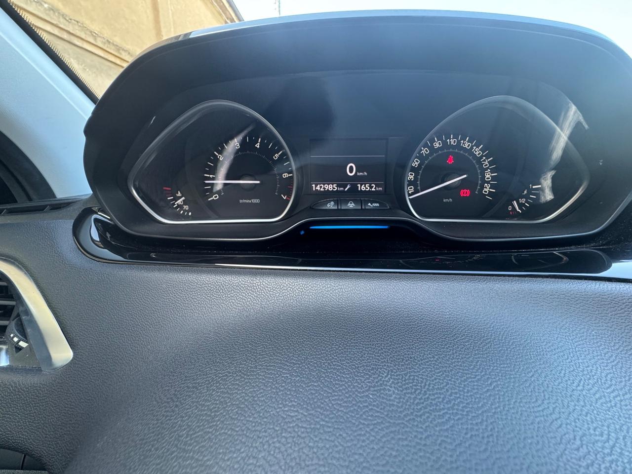 Peugeot 208 1.2 VTi 82 CV Splendide Condizioni