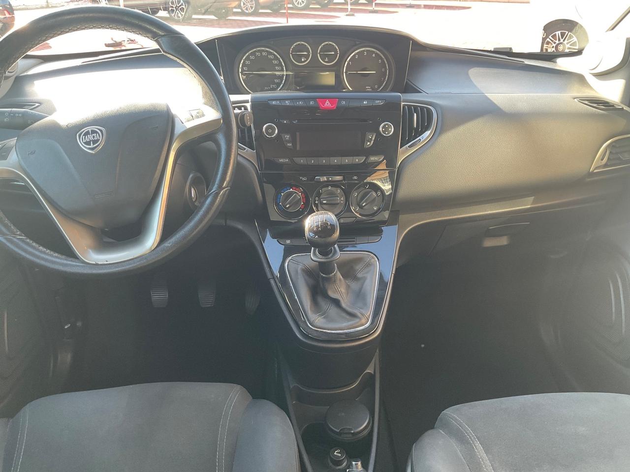 Lancia Ypsilon 1.2 69 CV 5 porte 30th Anniversary