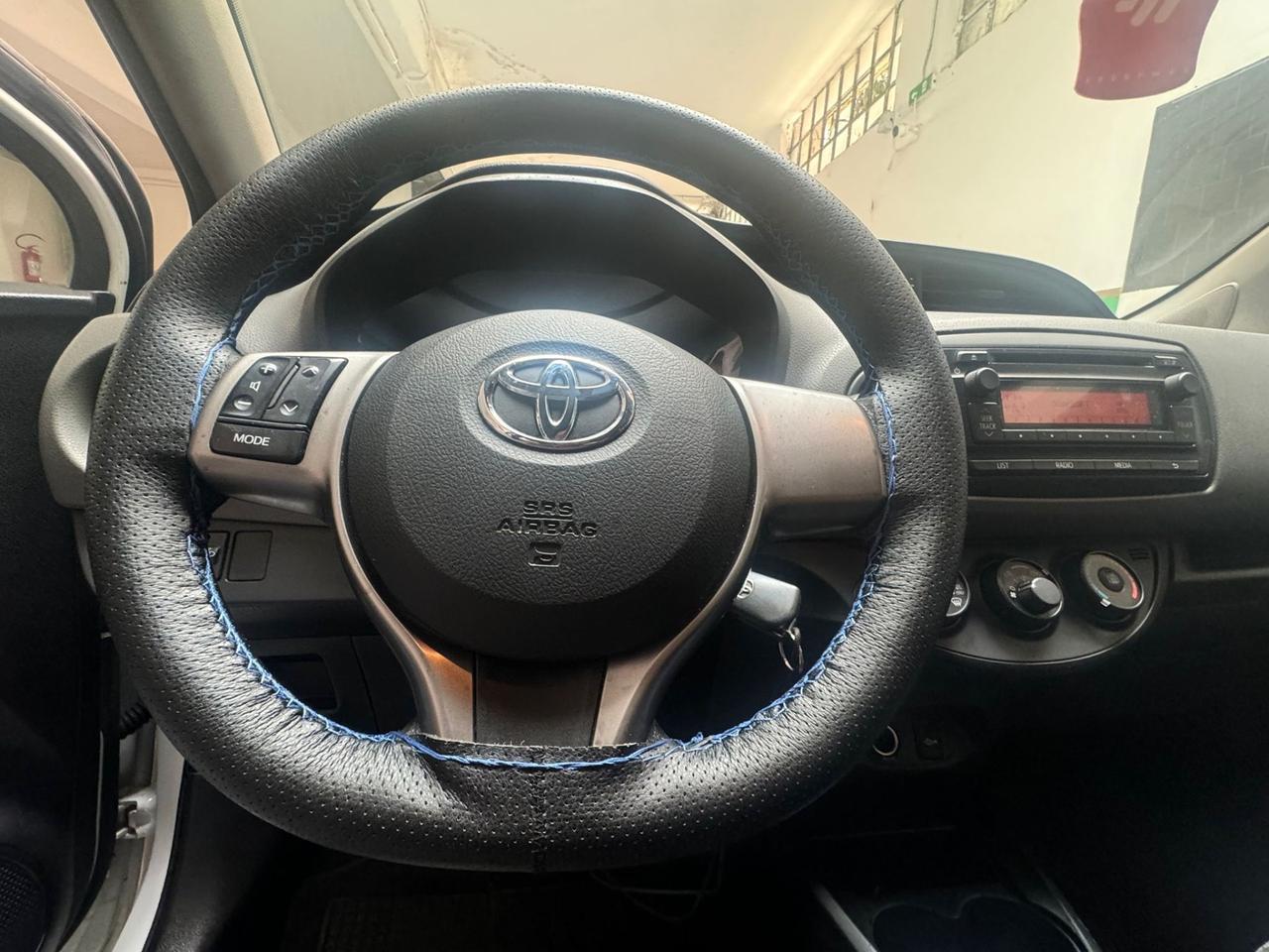 Toyota Yaris 1.0 5 porte Lounge