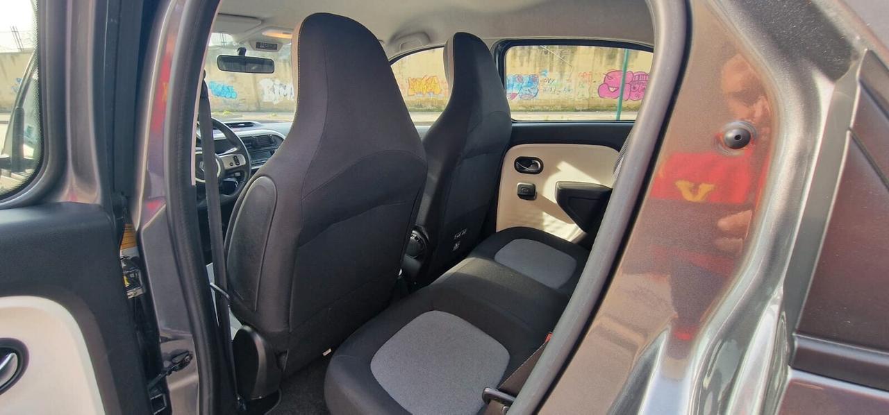 Renault Twingo 1.0 70cv LIMITED SOLI 52.000KM