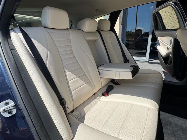 MERCEDES-BENZ E 220 d S.W. 4Matic Auto Business Extra (FULL OPTIONAL)