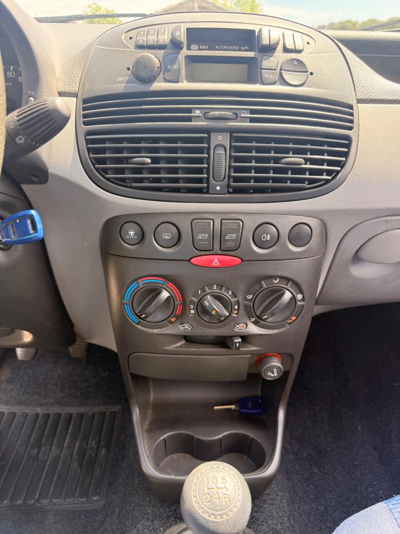 Fiat punto 1.2 benzina 100 milaKM UNIPRO neopatentati