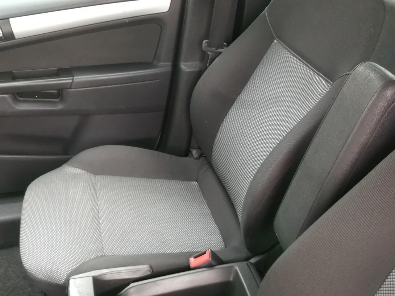 Opel Zafira 1.6 Turbo Metano 7 Posti 2011