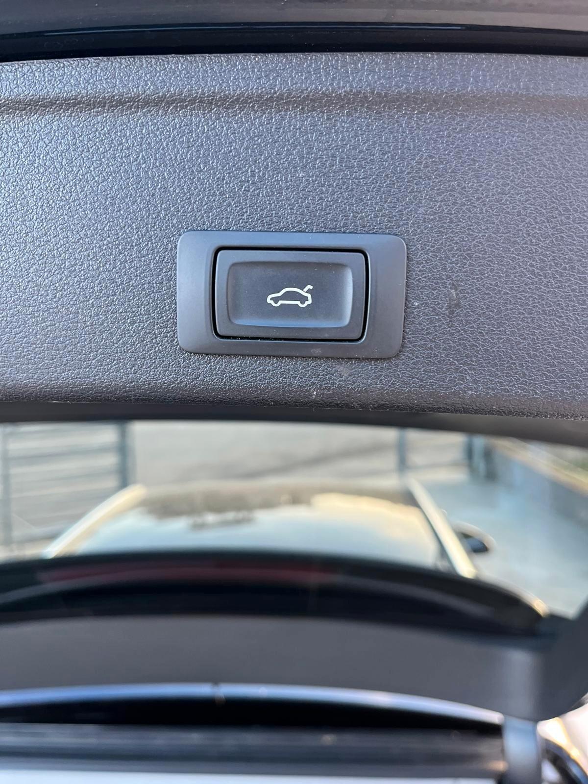 Audi A4 Avant 40 g-tron S tronic Design