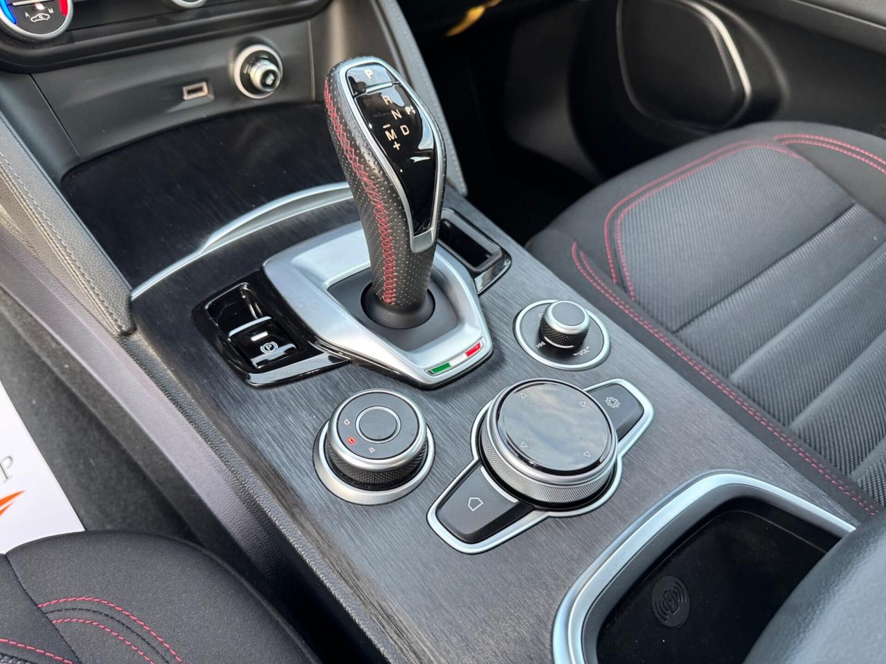 ALFA ROMEO STELVIO 2.2 190Cv AT8 Q4 - Led Navi